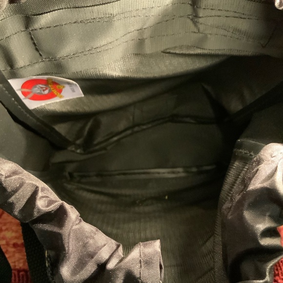 Vintage WB Looney Tunes small nylon backpack 🐰🐰 - Picture 5 of 6